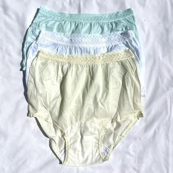 Vintage Lot Of 3 Silky Granny Panties Mushroom Gusset 5 USA New 158 - Picture 1 of 9